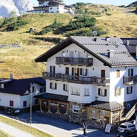 Hotel Alpenrose Passo Rolle Exterior foto