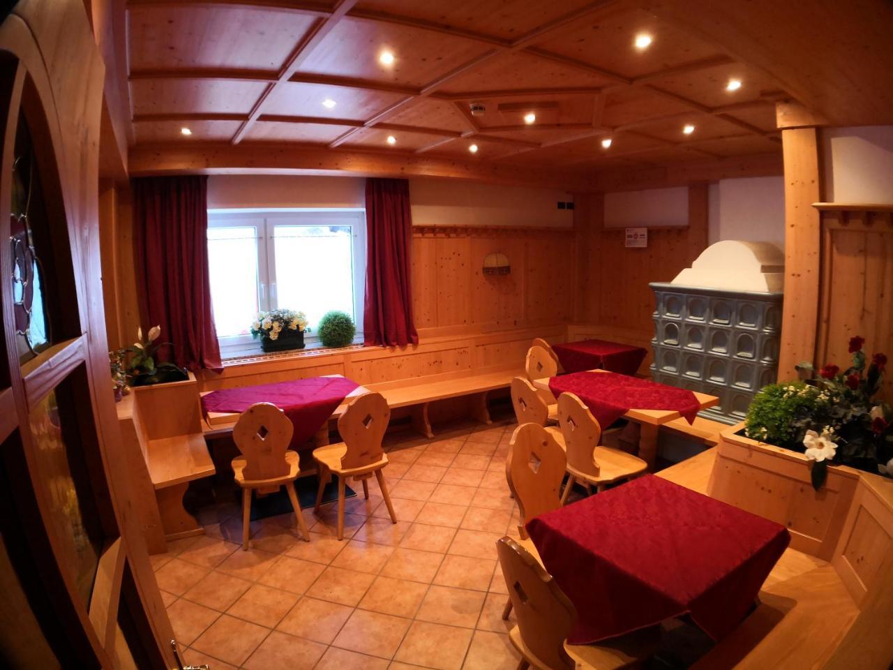 Hotel Alpenrose Passo Rolle Exterior foto