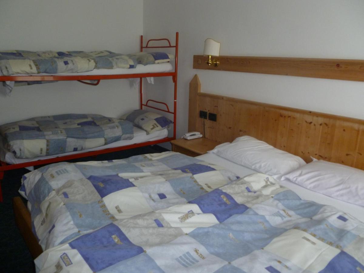 Hotel Alpenrose Passo Rolle Quarto foto