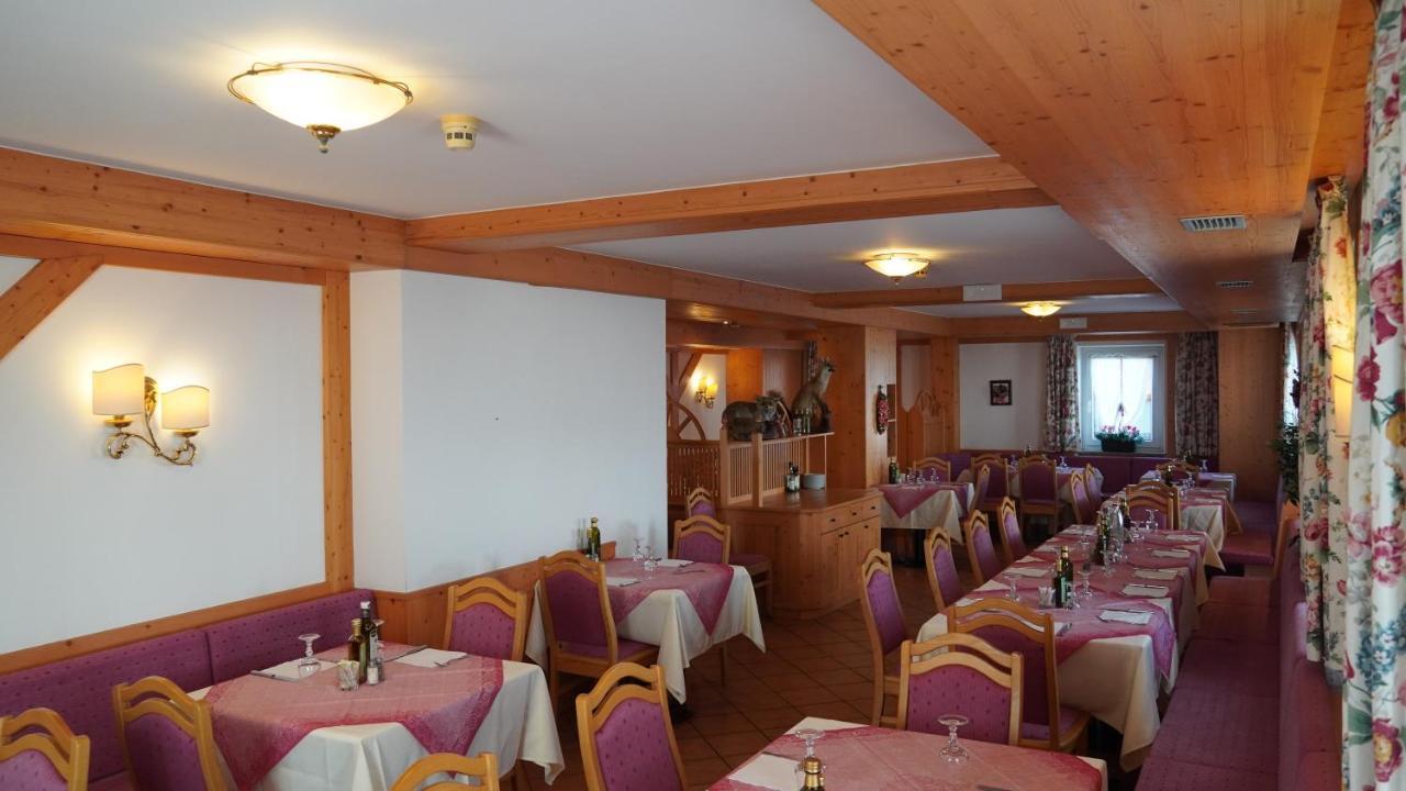 Hotel Alpenrose Passo Rolle Exterior foto